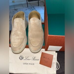 🚨 SOLD.   Loro Piana suede loafer style bootie